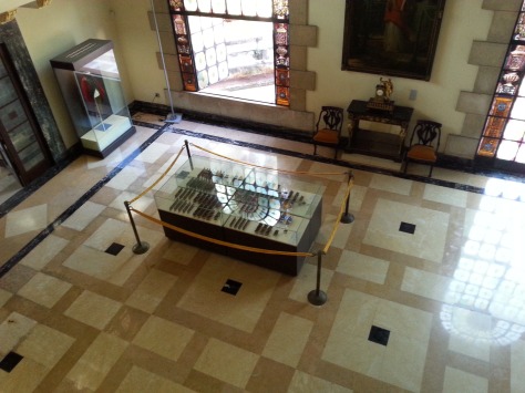 Na środku głównej sali znajduje się marzenie napoleońskiego wargamera. Wielka kolekcja figurek.